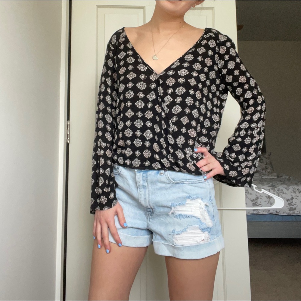American Eagle Crop Blouse